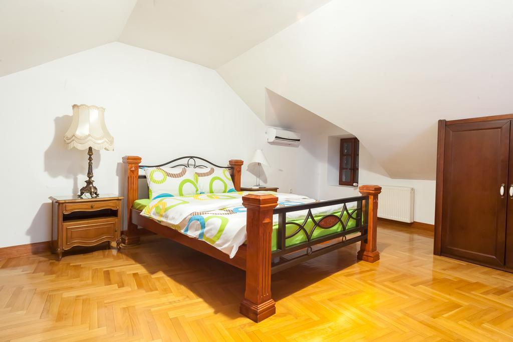 Villa & Apartments Perasto Bagian luar foto