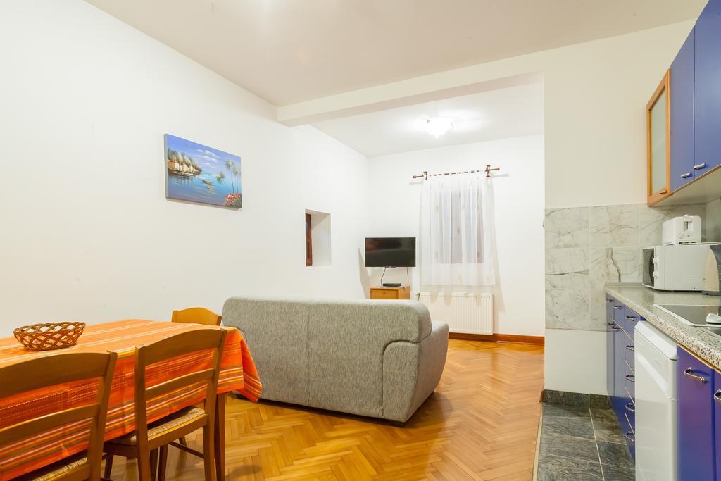 Villa & Apartments Perasto Bagian luar foto