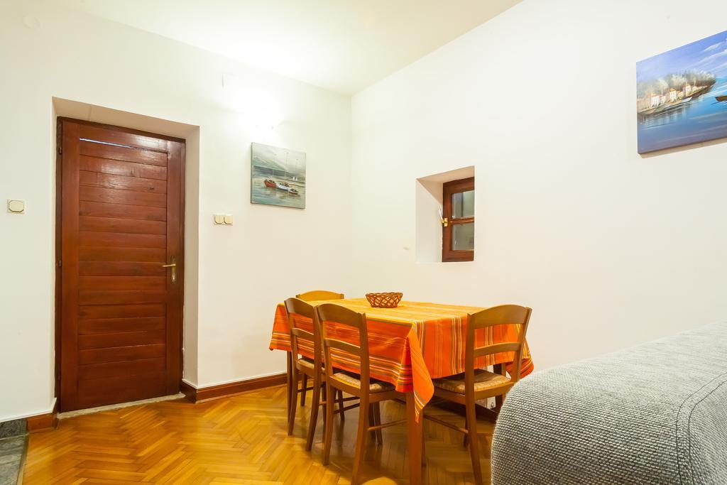 Villa & Apartments Perasto Bagian luar foto